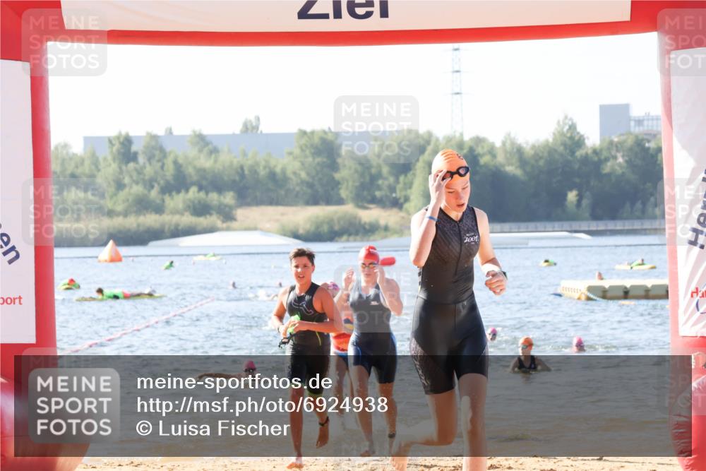 01.09.2024 - 17. Tribühne Triathlon Luisa Fischer http://msf.ph/oto/6924938 01.09.2024 10:25:21 Schwimmen 172, 178, 202, 236, 237, 239, 240, 283, 298 meine-sportfotos.de