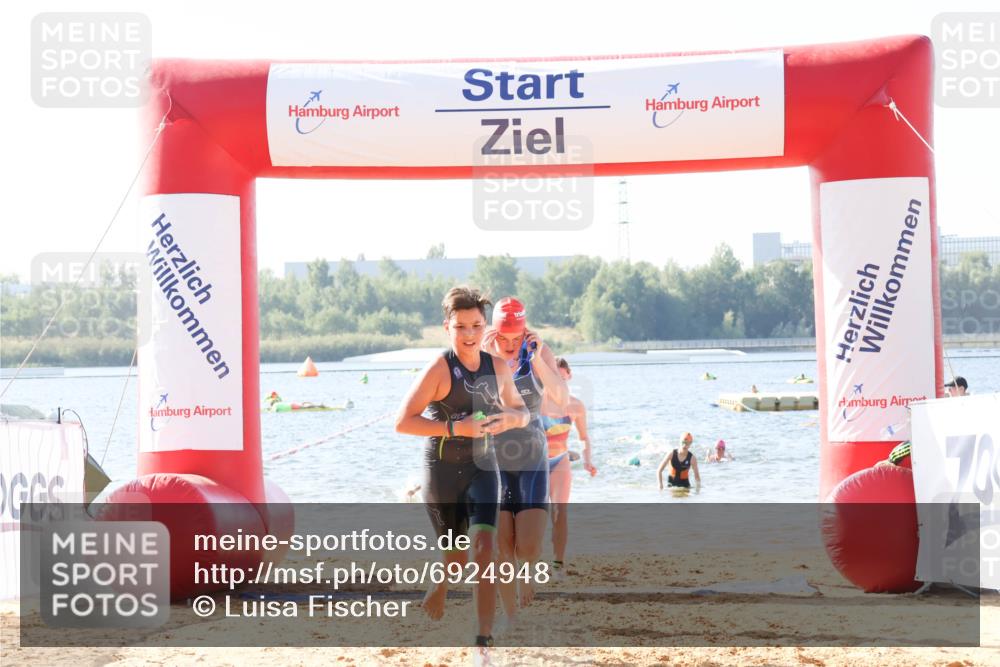 01.09.2024 - 17. Tribühne Triathlon Luisa Fischer http://msf.ph/oto/6924948 01.09.2024 10:25:24 Schwimmen 178, 195, 202, 226, 236, 237, 239, 240, 283, 298 meine-sportfotos.de