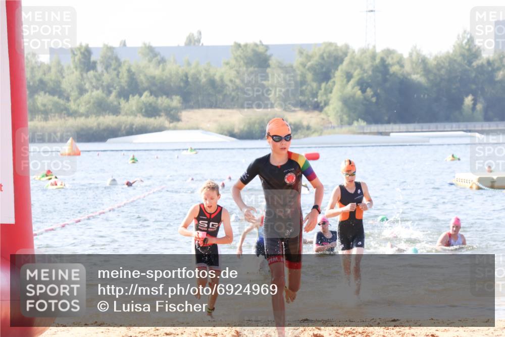 01.09.2024 - 17. Tribühne Triathlon Luisa Fischer http://msf.ph/oto/6924969 01.09.2024 10:25:29 Schwimmen 178, 195, 212, 226, 236, 239, 240, 283 meine-sportfotos.de