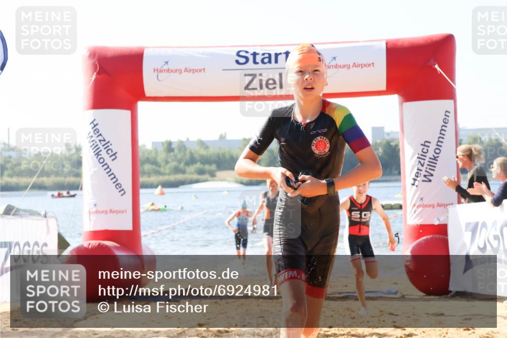 01.09.2024 - 17. Tribühne Triathlon Luisa Fischer http://msf.ph/oto/6924981 01.09.2024 10:25:32 Schwimmen 193, 195, 212, 223, 226, 236, 239, 240, 283, 307 meine-sportfotos.de