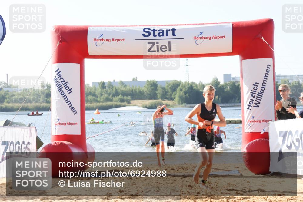01.09.2024 - 17. Tribühne Triathlon Luisa Fischer http://msf.ph/oto/6924988 01.09.2024 10:25:34 Schwimmen 193, 195, 212, 223, 226, 236, 240, 241, 307 meine-sportfotos.de