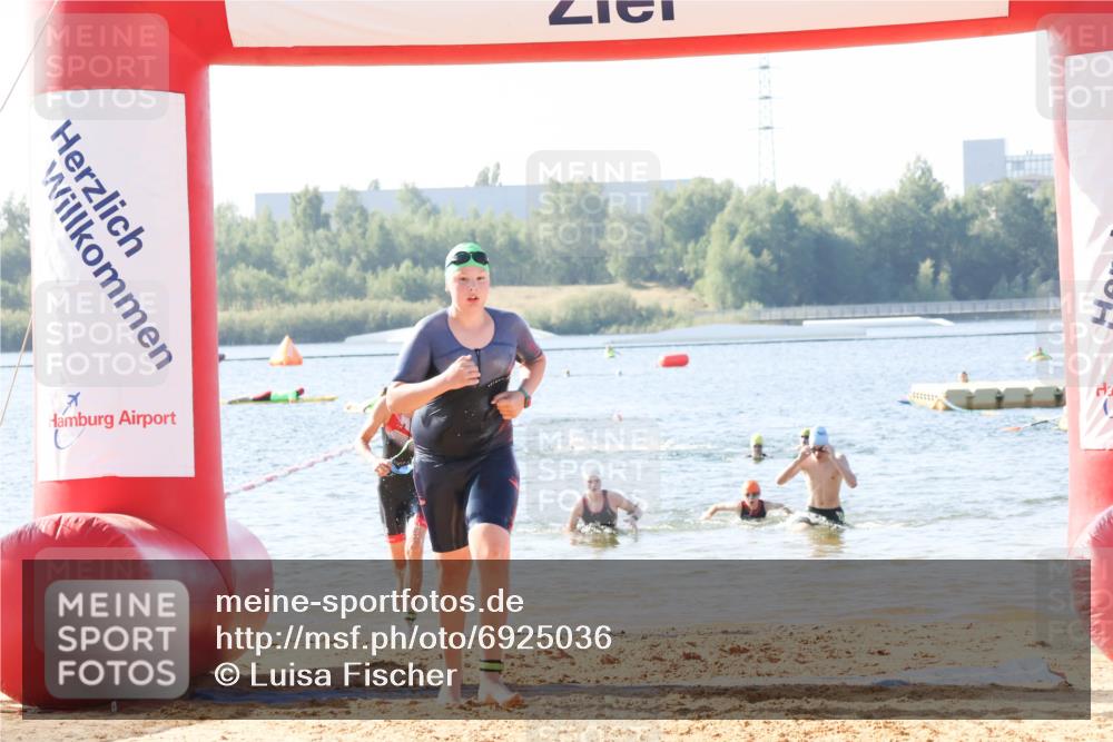 01.09.2024 - 17. Tribühne Triathlon Luisa Fischer http://msf.ph/oto/6925036 01.09.2024 10:25:57 Schwimmen 192, 238, 262, 305 meine-sportfotos.de