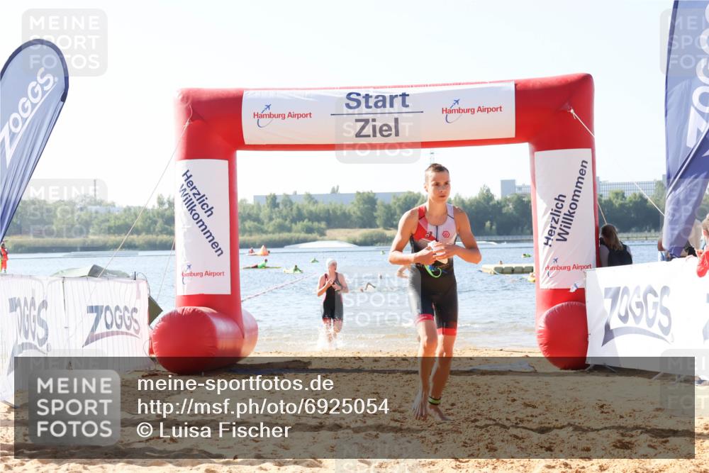01.09.2024 - 17. Tribühne Triathlon Luisa Fischer http://msf.ph/oto/6925054 01.09.2024 10:26:02 Schwimmen 190, 192, 238, 262, 305 meine-sportfotos.de