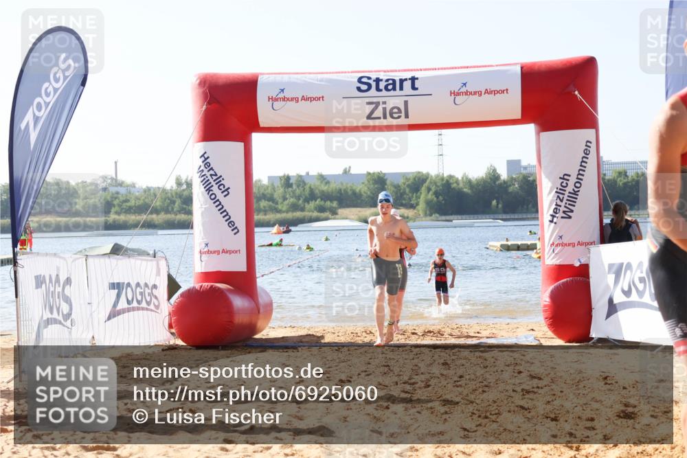 01.09.2024 - 17. Tribühne Triathlon Luisa Fischer http://msf.ph/oto/6925060 01.09.2024 10:26:04 Schwimmen 190, 192, 238, 262, 305 meine-sportfotos.de