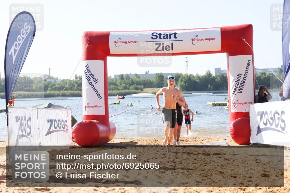 01.09.2024 - 17. Tribühne Triathlon Luisa Fischer http://msf.ph/oto/6925065 01.09.2024 10:26:04 Schwimmen 190, 192, 238, 262, 305 meine-sportfotos.de
