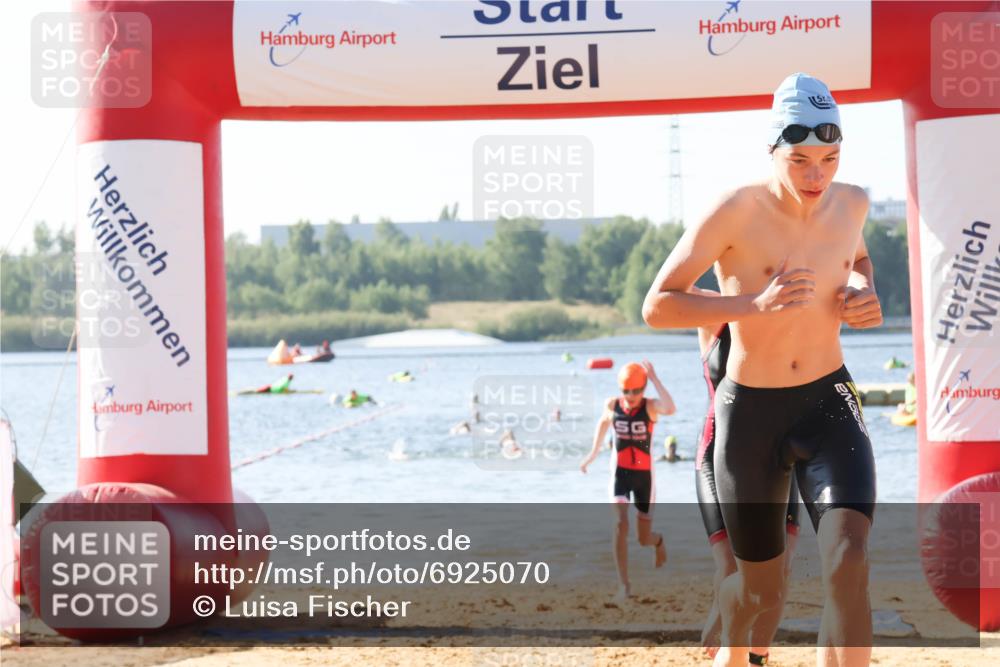 01.09.2024 - 17. Tribühne Triathlon Luisa Fischer http://msf.ph/oto/6925070 01.09.2024 10:26:06 Schwimmen 190, 192, 238, 262, 305 meine-sportfotos.de