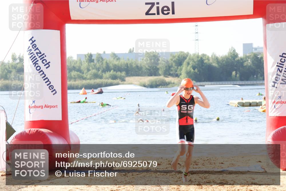 01.09.2024 - 17. Tribühne Triathlon Luisa Fischer http://msf.ph/oto/6925079 01.09.2024 10:26:07 Schwimmen 190, 192, 262, 305 meine-sportfotos.de