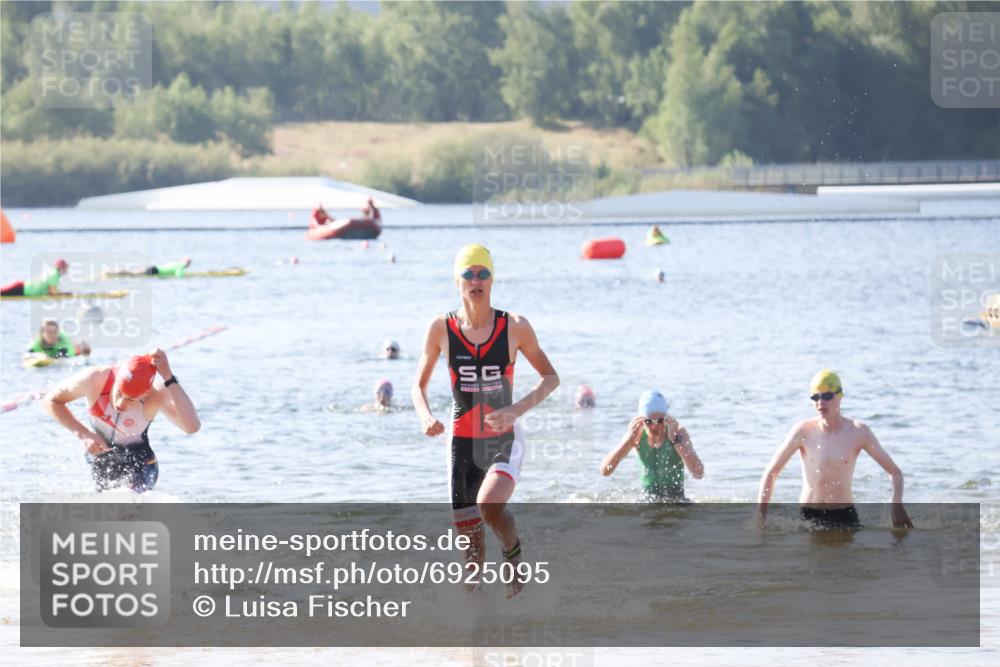 01.09.2024 - 17. Tribühne Triathlon Luisa Fischer http://msf.ph/oto/6925095 01.09.2024 10:26:24 Schwimmen 245, 282, 284 meine-sportfotos.de