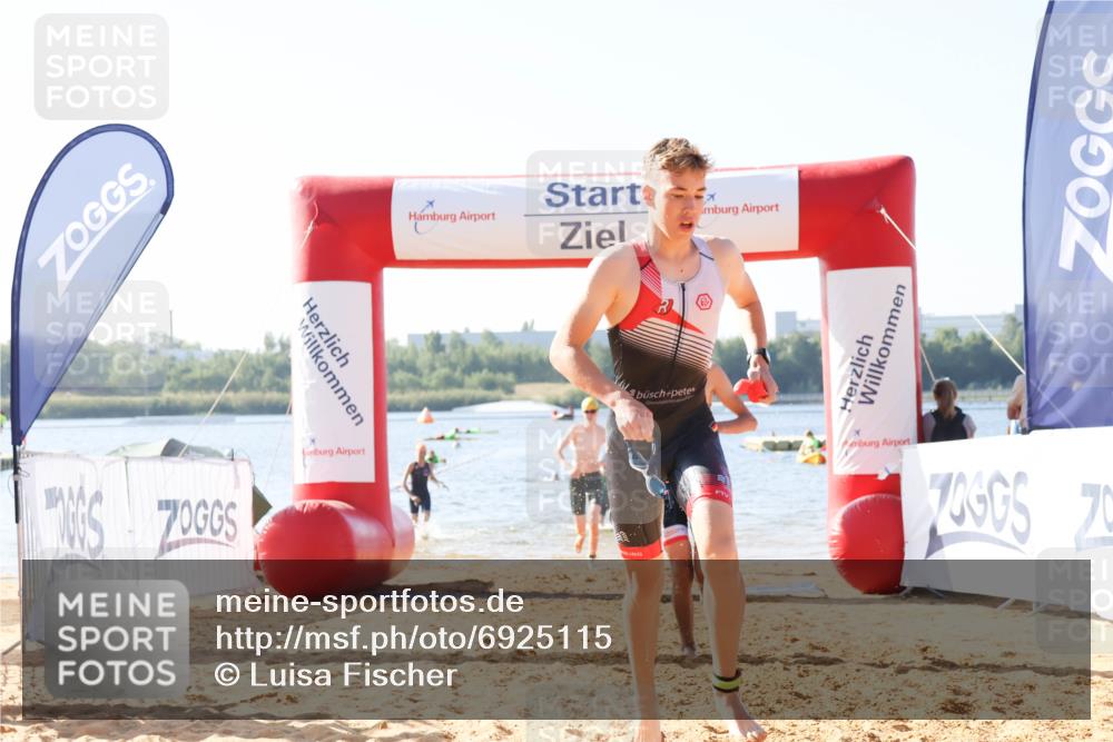 01.09.2024 - 17. Tribühne Triathlon Luisa Fischer http://msf.ph/oto/6925115 01.09.2024 10:26:29 Schwimmen 180, 235, 245, 282, 284 meine-sportfotos.de