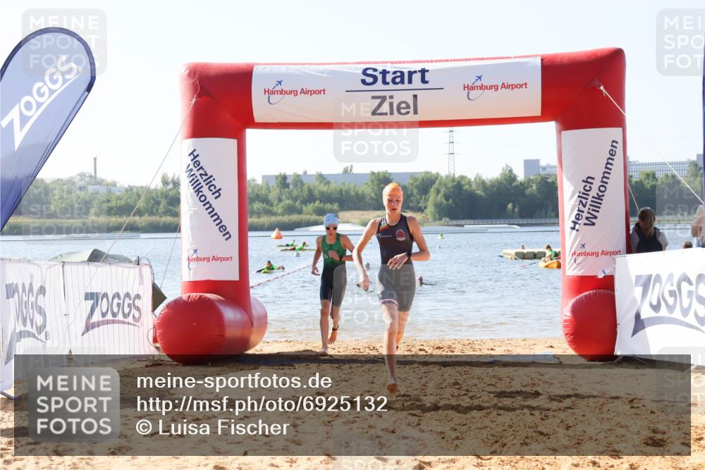 01.09.2024 - 17. Tribühne Triathlon Luisa Fischer http://msf.ph/oto/6925132 01.09.2024 10:26:34 Schwimmen 180, 235, 245, 282, 284 meine-sportfotos.de