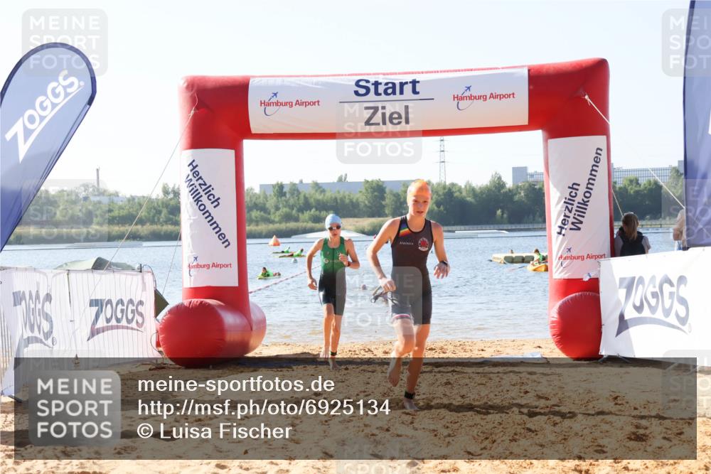 01.09.2024 - 17. Tribühne Triathlon Luisa Fischer http://msf.ph/oto/6925134 01.09.2024 10:26:35 Schwimmen 180, 235, 245, 282, 284 meine-sportfotos.de