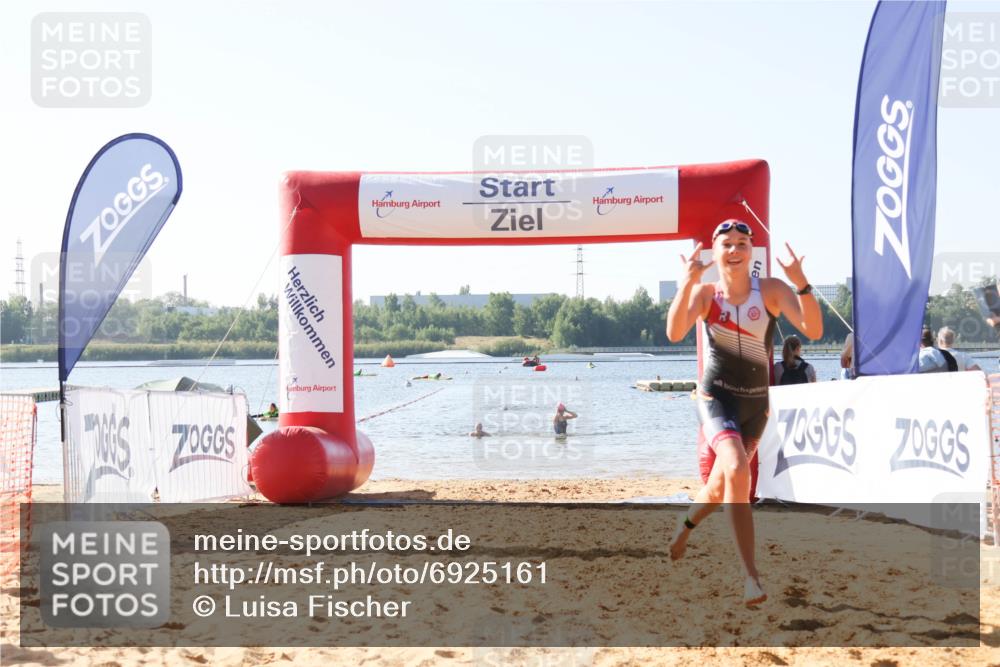 01.09.2024 - 17. Tribühne Triathlon Luisa Fischer http://msf.ph/oto/6925161 01.09.2024 10:26:47 Schwimmen 201 meine-sportfotos.de