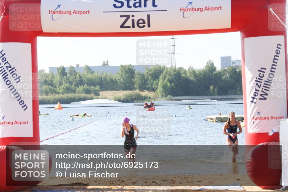 01.09.2024 - 17. Tribühne Triathlon Luisa Fischer http://msf.ph/oto/6925173 01.09.2024 10:26:55 Schwimmen 201, 203, 276 meine-sportfotos.de