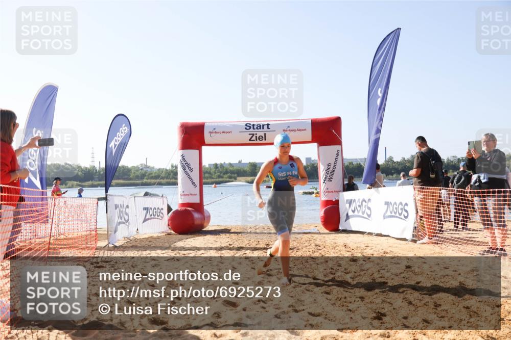 01.09.2024 - 17. Tribühne Triathlon Luisa Fischer http://msf.ph/oto/6925273 01.09.2024 10:28:40 Schwimmen 184 meine-sportfotos.de