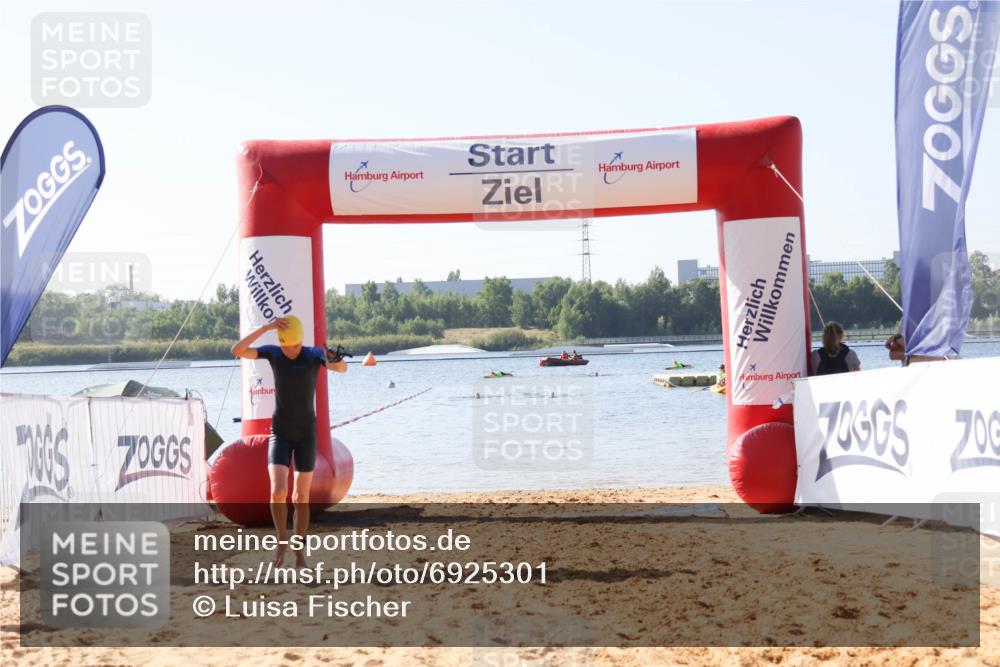 01.09.2024 - 17. Tribühne Triathlon Luisa Fischer http://msf.ph/oto/6925301 01.09.2024 10:28:58 Schwimmen 179 meine-sportfotos.de