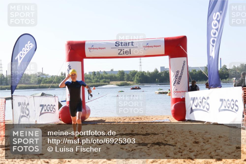 01.09.2024 - 17. Tribühne Triathlon Luisa Fischer http://msf.ph/oto/6925303 01.09.2024 10:28:59 Schwimmen 179 meine-sportfotos.de