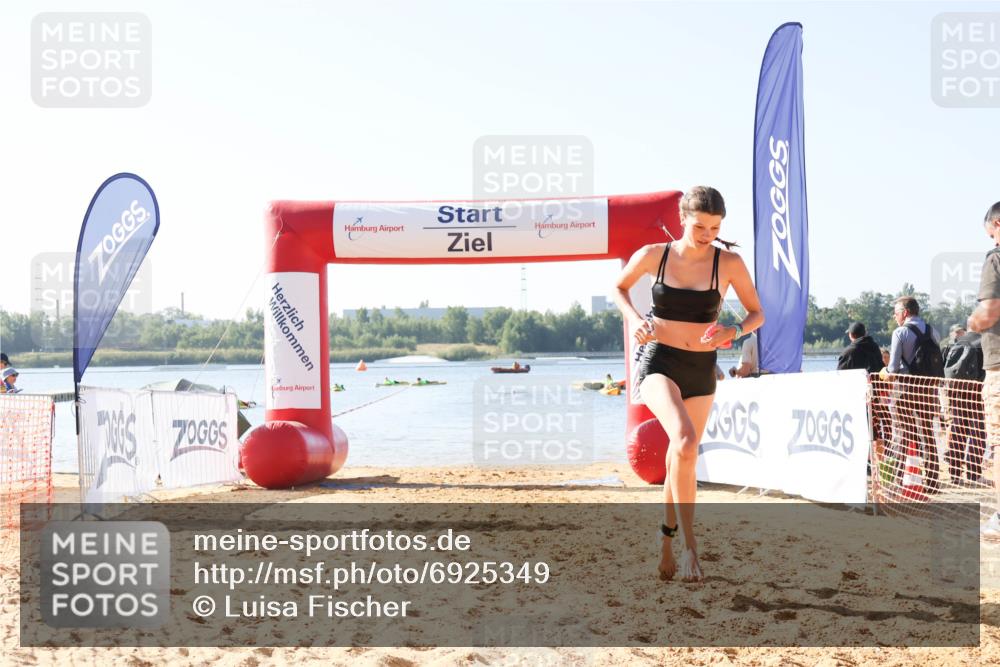 01.09.2024 - 17. Tribühne Triathlon Luisa Fischer http://msf.ph/oto/6925349 01.09.2024 10:30:01 Schwimmen 271, 295 meine-sportfotos.de