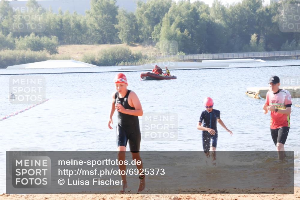01.09.2024 - 17. Tribühne Triathlon Luisa Fischer http://msf.ph/oto/6925373 01.09.2024 10:31:10 Schwimmen 204, 217 meine-sportfotos.de
