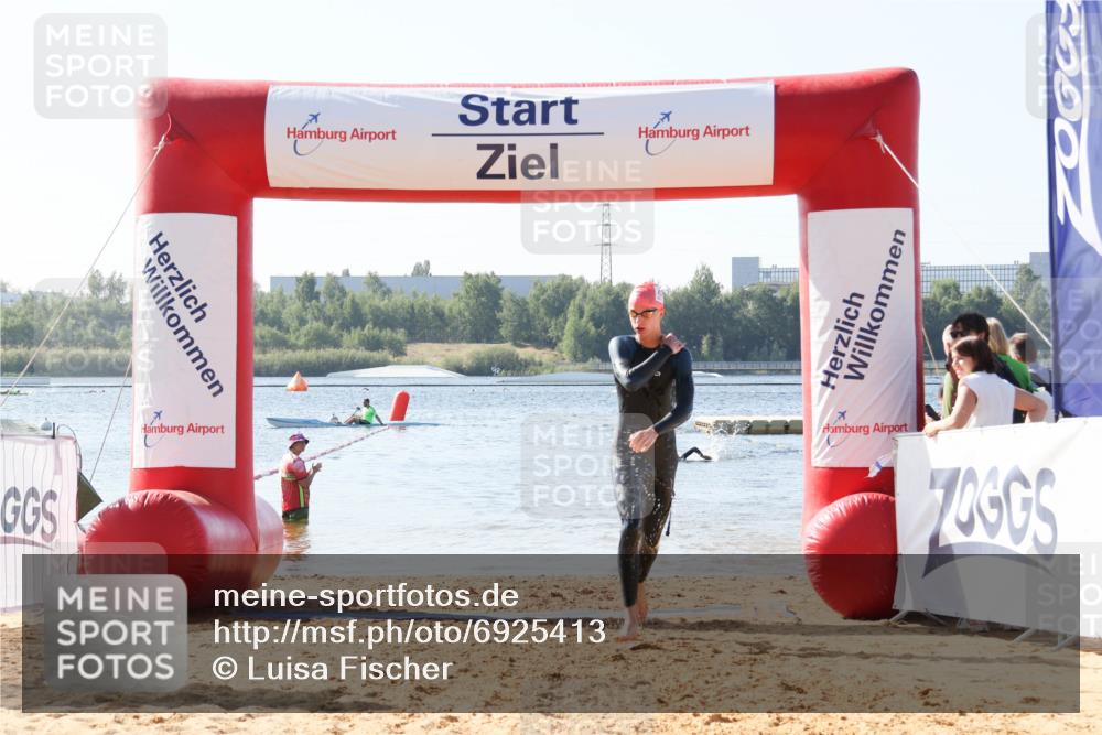 01.09.2024 - 17. Tribühne Triathlon Luisa Fischer http://msf.ph/oto/6925413 01.09.2024 10:47:58 Schwimmen 317 meine-sportfotos.de