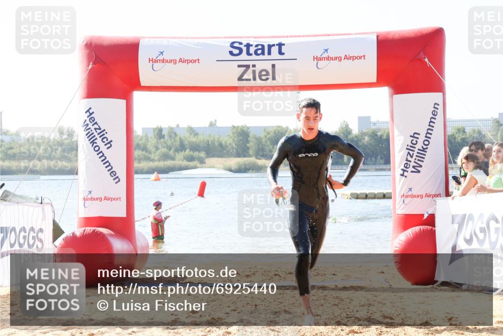 01.09.2024 - 17. Tribühne Triathlon Luisa Fischer http://msf.ph/oto/6925440 01.09.2024 10:48:22 Schwimmen 361 meine-sportfotos.de