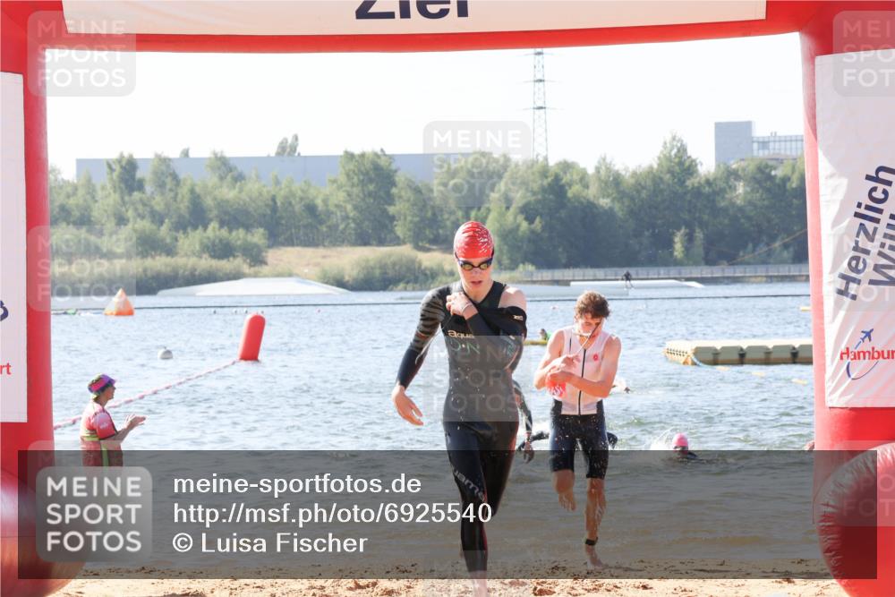 01.09.2024 - 17. Tribühne Triathlon Luisa Fischer http://msf.ph/oto/6925540 01.09.2024 10:49:37 Schwimmen 316, 323, 327, 366, 384, 436 meine-sportfotos.de