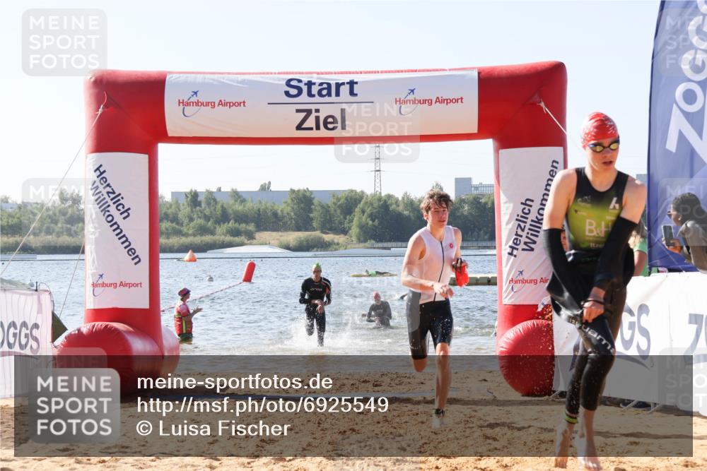 01.09.2024 - 17. Tribühne Triathlon Luisa Fischer http://msf.ph/oto/6925549 01.09.2024 10:49:39 Schwimmen 316, 323, 327, 366, 384, 436 meine-sportfotos.de