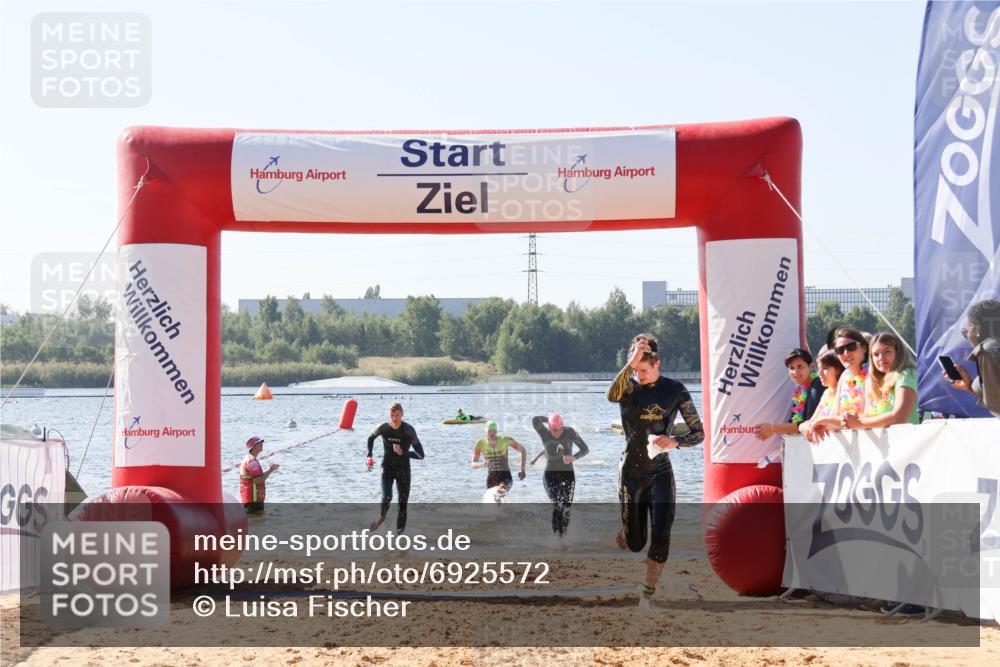01.09.2024 - 17. Tribühne Triathlon Luisa Fischer http://msf.ph/oto/6925572 01.09.2024 10:49:46 Schwimmen 323, 327, 351, 374, 384, 436, 437 meine-sportfotos.de