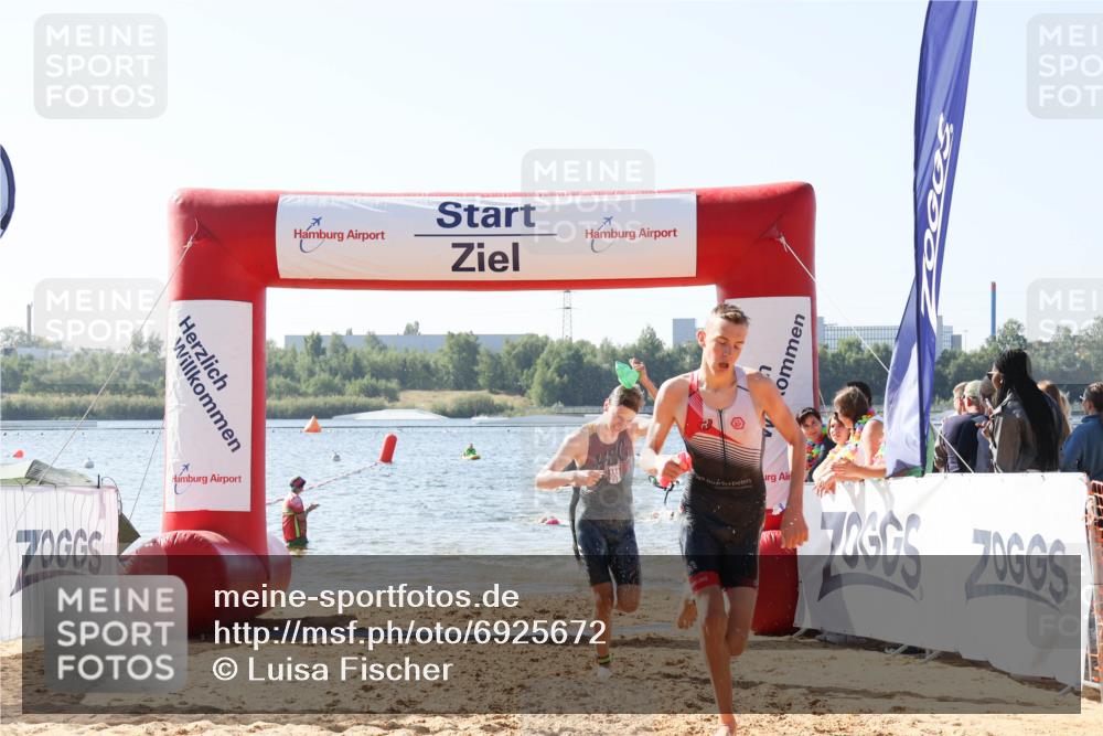 01.09.2024 - 17. Tribühne Triathlon Luisa Fischer http://msf.ph/oto/6925672 01.09.2024 10:50:36 Schwimmen 311, 319, 391 meine-sportfotos.de