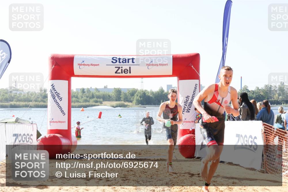 01.09.2024 - 17. Tribühne Triathlon Luisa Fischer http://msf.ph/oto/6925674 01.09.2024 10:50:36 Schwimmen 311, 319, 391 meine-sportfotos.de