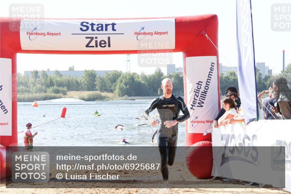 01.09.2024 - 17. Tribühne Triathlon Luisa Fischer http://msf.ph/oto/6925687 01.09.2024 10:50:40 Schwimmen 311, 319, 320, 391 meine-sportfotos.de