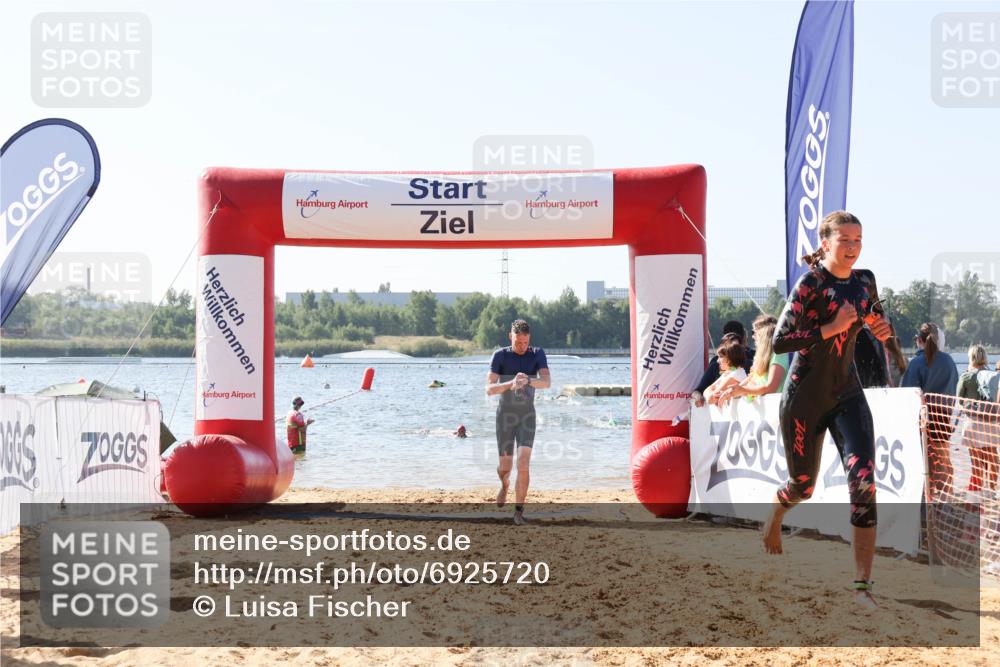 01.09.2024 - 17. Tribühne Triathlon Luisa Fischer http://msf.ph/oto/6925720 01.09.2024 10:50:51 Schwimmen 320, 396 meine-sportfotos.de