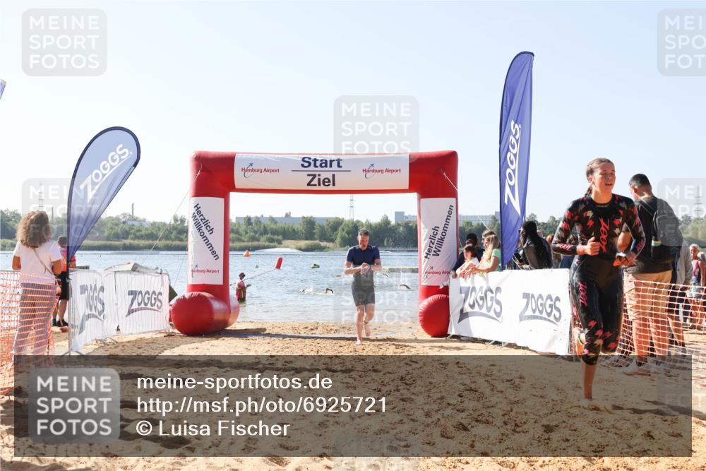 01.09.2024 - 17. Tribühne Triathlon Luisa Fischer http://msf.ph/oto/6925721 01.09.2024 10:50:52 Schwimmen 320, 396 meine-sportfotos.de