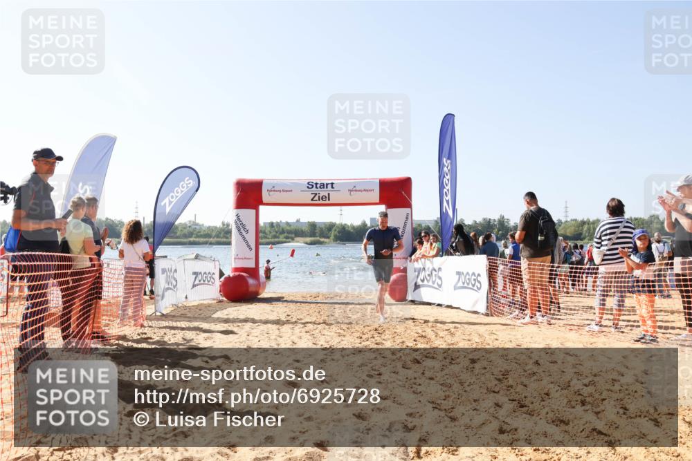 01.09.2024 - 17. Tribühne Triathlon Luisa Fischer http://msf.ph/oto/6925728 01.09.2024 10:50:53 Schwimmen 320, 396 meine-sportfotos.de
