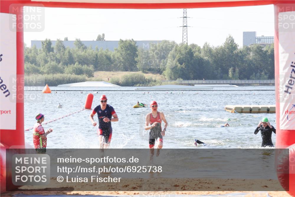 01.09.2024 - 17. Tribühne Triathlon Luisa Fischer http://msf.ph/oto/6925738 01.09.2024 10:51:00 Schwimmen 310, 314, 328, 337, 396 meine-sportfotos.de