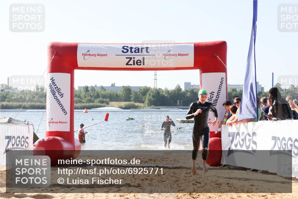 01.09.2024 - 17. Tribühne Triathlon Luisa Fischer http://msf.ph/oto/6925771 01.09.2024 10:51:06 Schwimmen 310, 314, 328, 337 meine-sportfotos.de