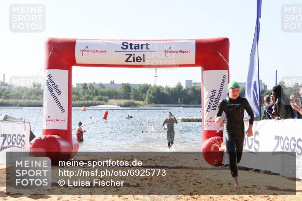 01.09.2024 - 17. Tribühne Triathlon Luisa Fischer http://msf.ph/oto/6925773 01.09.2024 10:51:06 Schwimmen 310, 314, 328, 337 meine-sportfotos.de