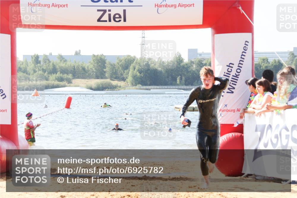 01.09.2024 - 17. Tribühne Triathlon Luisa Fischer http://msf.ph/oto/6925782 01.09.2024 10:51:09 Schwimmen 310, 314, 328, 337 meine-sportfotos.de