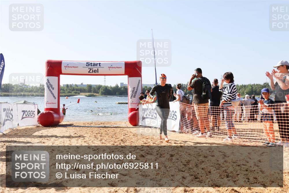 01.09.2024 - 17. Tribühne Triathlon Luisa Fischer http://msf.ph/oto/6925811 01.09.2024 10:51:26 Schwimmen 340, 357, 388, 438 meine-sportfotos.de