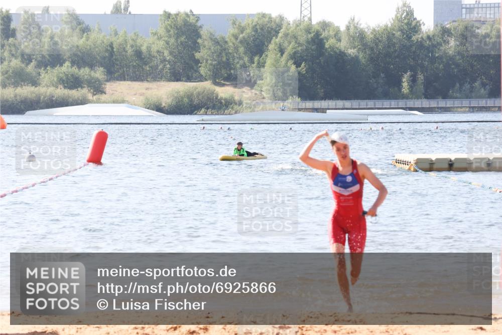 01.09.2024 - 17. Tribühne Triathlon Luisa Fischer http://msf.ph/oto/6925866 01.09.2024 10:51:44 Schwimmen 346, 367, 388 meine-sportfotos.de