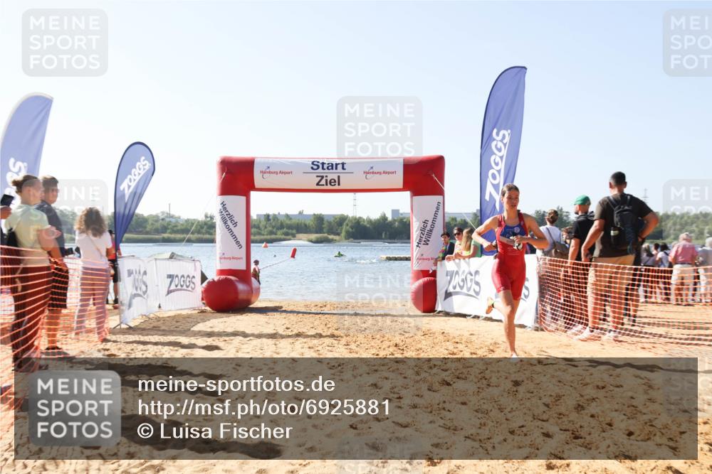 01.09.2024 - 17. Tribühne Triathlon Luisa Fischer http://msf.ph/oto/6925881 01.09.2024 10:51:48 Schwimmen 367 meine-sportfotos.de