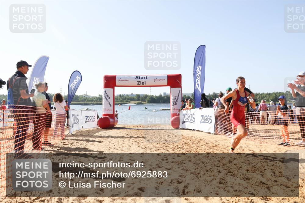 01.09.2024 - 17. Tribühne Triathlon Luisa Fischer http://msf.ph/oto/6925883 01.09.2024 10:51:48 Schwimmen 367 meine-sportfotos.de