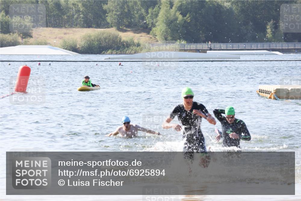 01.09.2024 - 17. Tribühne Triathlon Luisa Fischer http://msf.ph/oto/6925894 01.09.2024 10:52:20 Schwimmen 331 meine-sportfotos.de