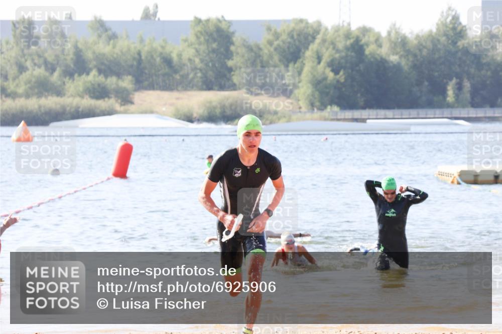 01.09.2024 - 17. Tribühne Triathlon Luisa Fischer http://msf.ph/oto/6925906 01.09.2024 10:52:23 Schwimmen 318, 331, 432 meine-sportfotos.de