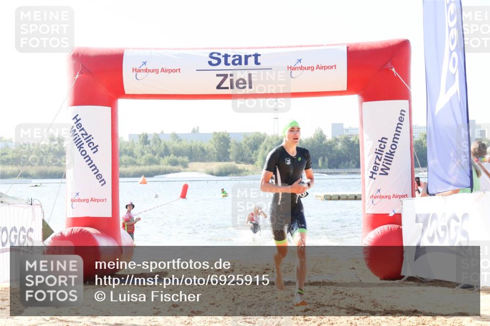 01.09.2024 - 17. Tribühne Triathlon Luisa Fischer http://msf.ph/oto/6925915 01.09.2024 10:52:25 Schwimmen 318, 331, 379, 432 meine-sportfotos.de
