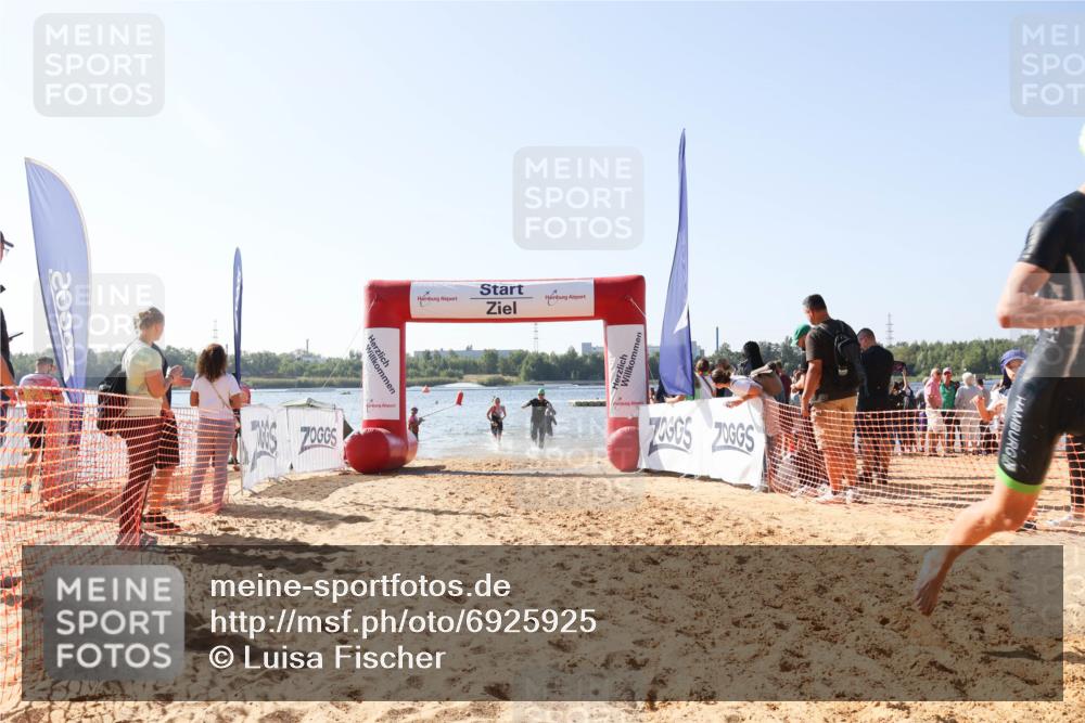 01.09.2024 - 17. Tribühne Triathlon Luisa Fischer http://msf.ph/oto/6925925 01.09.2024 10:52:27 Schwimmen 318, 331, 341, 379, 432 meine-sportfotos.de