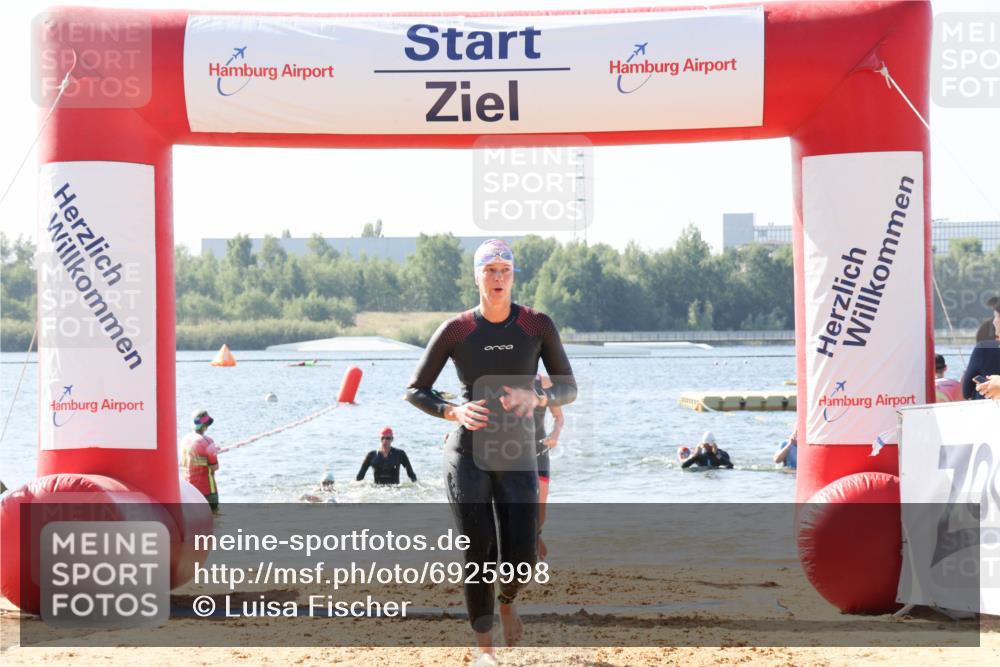 01.09.2024 - 17. Tribühne Triathlon Luisa Fischer http://msf.ph/oto/6925998 01.09.2024 10:53:54 Schwimmen 335, 348, 423, 428 meine-sportfotos.de