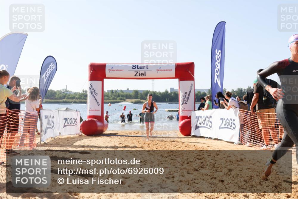 01.09.2024 - 17. Tribühne Triathlon Luisa Fischer http://msf.ph/oto/6926009 01.09.2024 10:53:57 Schwimmen 309, 335, 339, 348, 423, 428 meine-sportfotos.de
