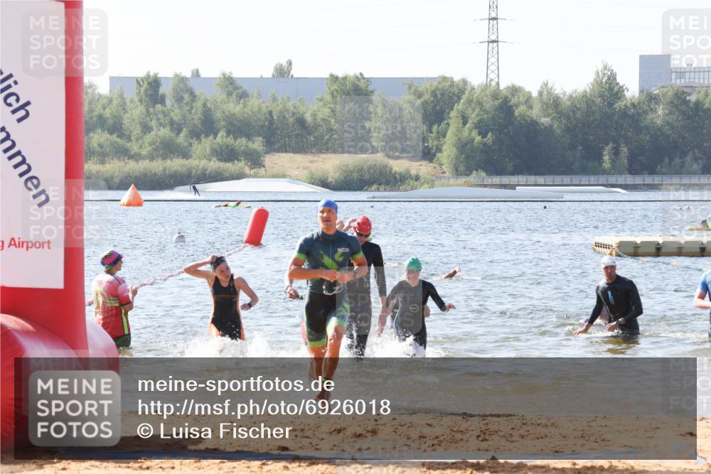 01.09.2024 - 17. Tribühne Triathlon Luisa Fischer http://msf.ph/oto/6926018 01.09.2024 10:54:00 Schwimmen 309, 335, 339, 348, 382, 386, 423, 428 meine-sportfotos.de
