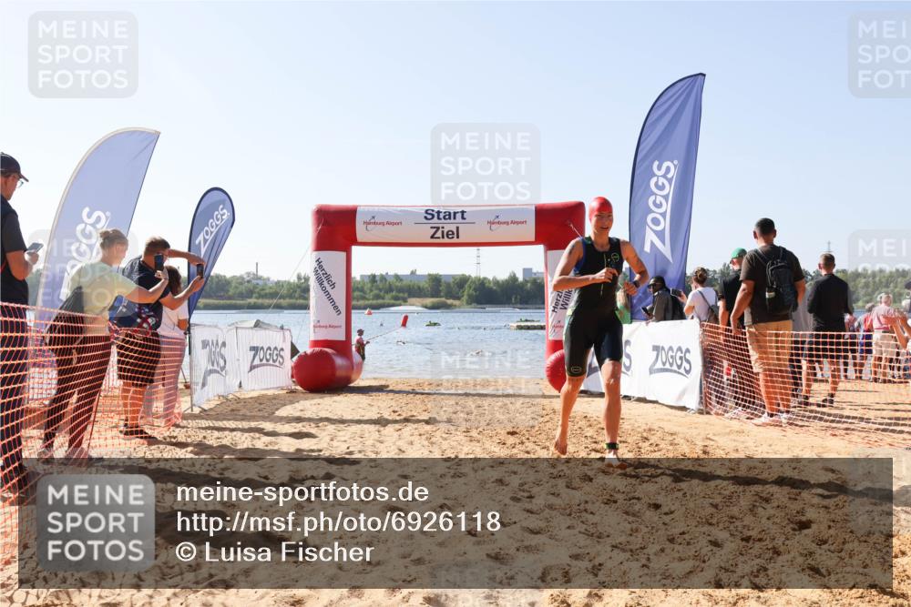 01.09.2024 - 17. Tribühne Triathlon Luisa Fischer http://msf.ph/oto/6926118 01.09.2024 10:54:24 Schwimmen 446 meine-sportfotos.de