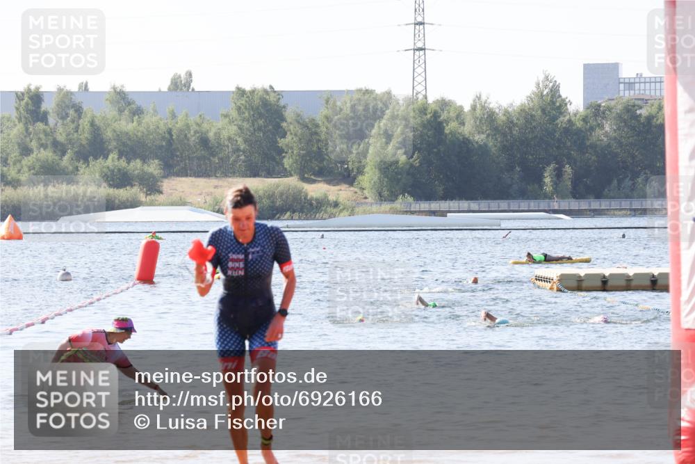 01.09.2024 - 17. Tribühne Triathlon Luisa Fischer http://msf.ph/oto/6926166 01.09.2024 10:54:50 Schwimmen 430 meine-sportfotos.de